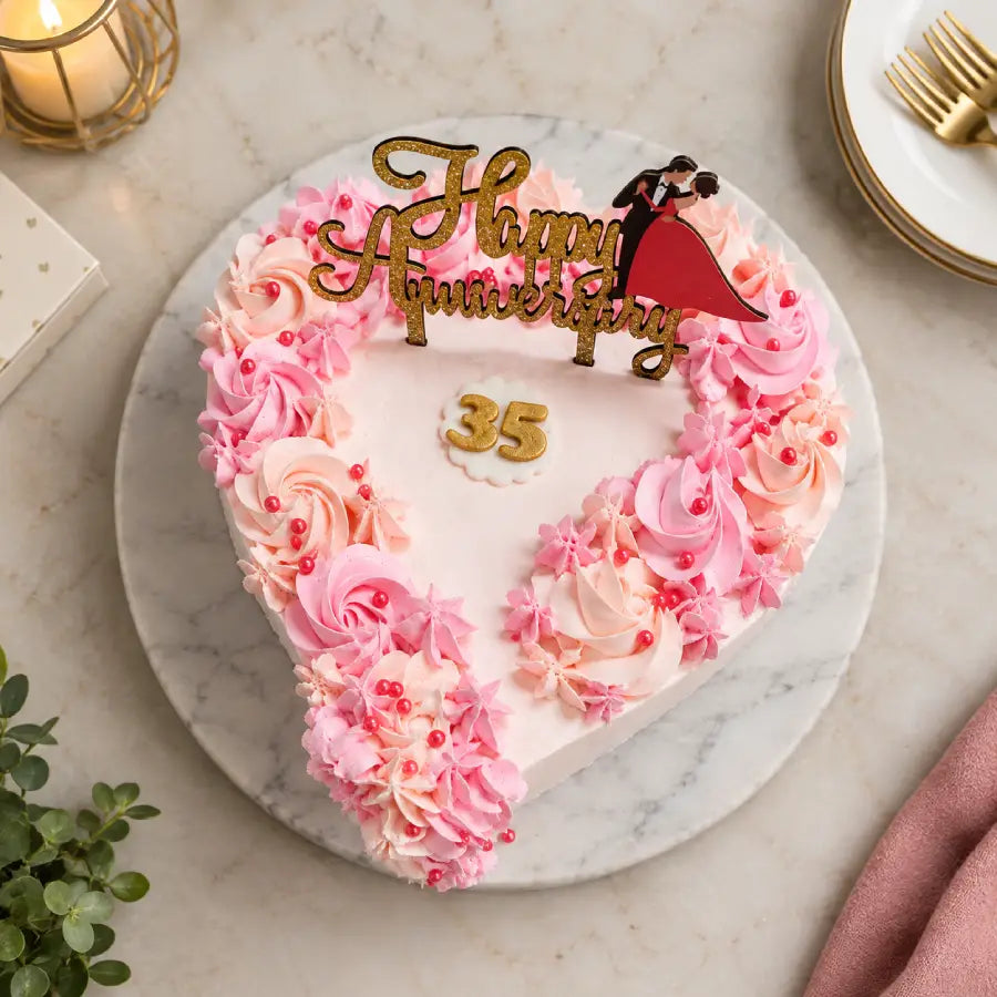 Romantic Heart Floral Cake
