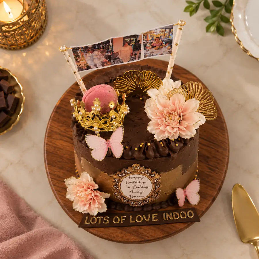 Elegant Floral Crown Cake